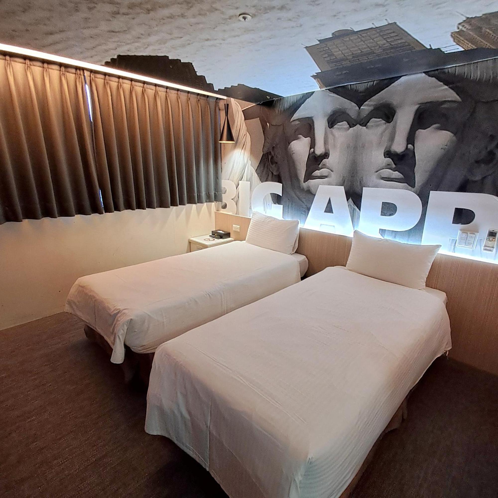 Morwing Hotel Fuzhong Taipei Exterior photo