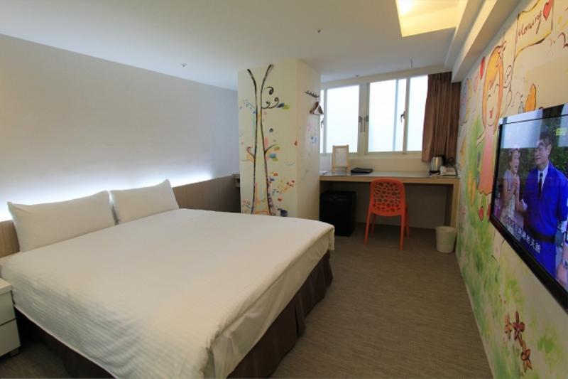 Morwing Hotel Fuzhong Taipei Exterior photo
