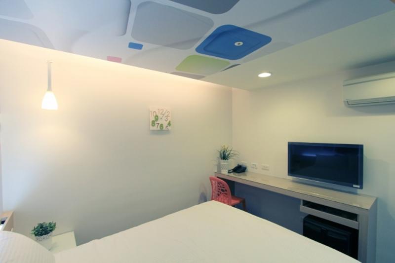 Morwing Hotel Fuzhong Taipei Exterior photo