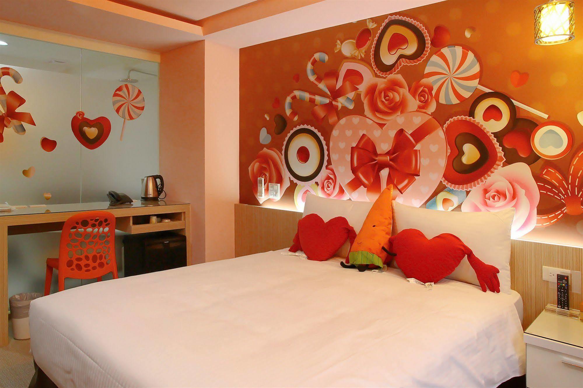 Morwing Hotel Fuzhong Taipei Exterior photo
