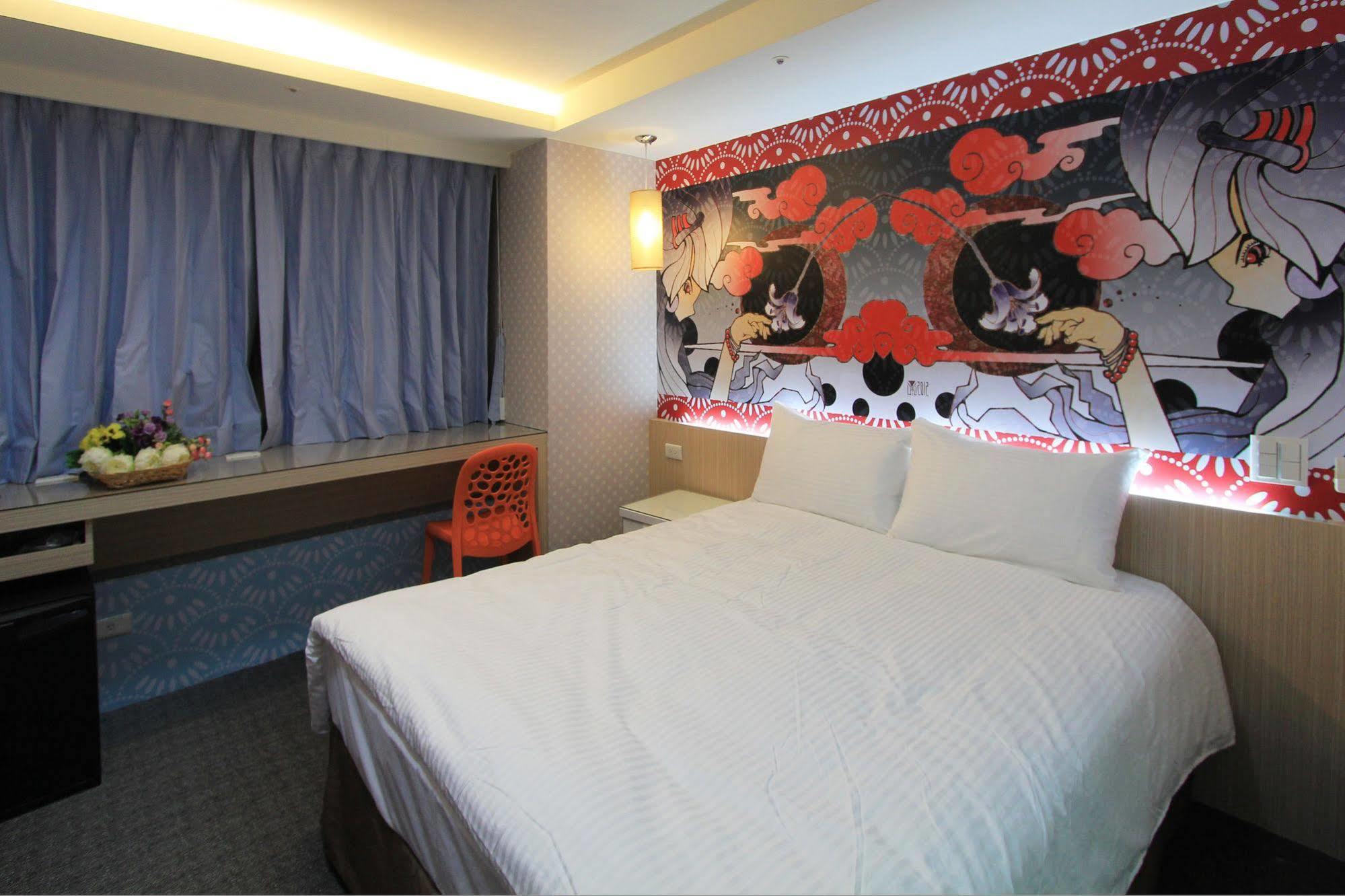 Morwing Hotel Fuzhong Taipei Exterior photo